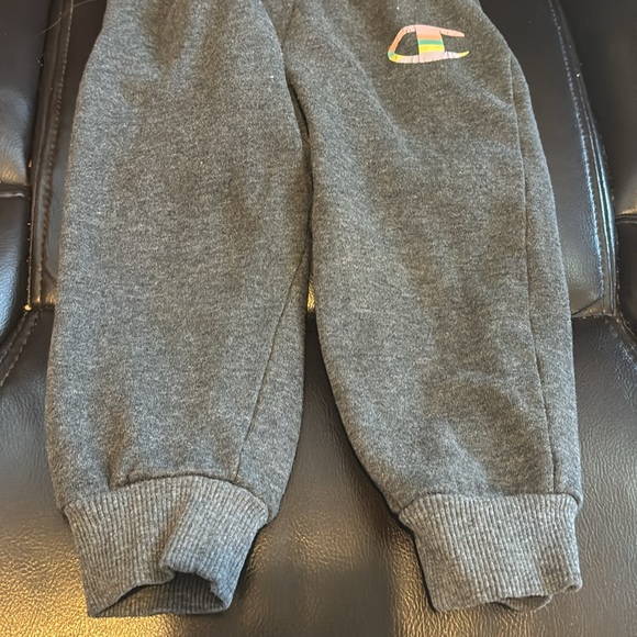 2T girls champion sweat pants - Picture 2 of 3
